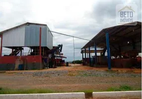 Foto 1 de Fazenda/Sítio à venda, 14600000m² em Zona Rural, Piumhi