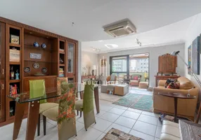 Foto 1 de Apartamento com 3 Quartos à venda, 122m² em Moinhos de Vento, Porto Alegre