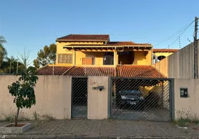 Foto 1 de Sobrado com 3 Quartos à venda, 537m² em Jardim Sao Bento, Campo Grande