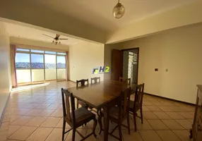 Foto 1 de Apartamento com 3 Quartos à venda, 151m² em Centro, Bauru
