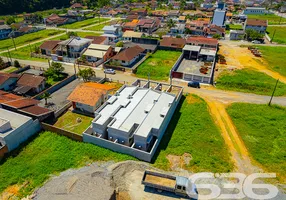 Foto 1 de Casa com 2 Quartos à venda, 62m² em Petrópolis, Joinville