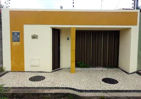 Foto 1 de Casa com 4 Quartos à venda, 215m² em JOSE DE ALENCAR, Fortaleza