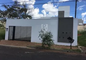 Foto 1 de Apartamento com 2 Quartos à venda, 67m² em Jardim Karaíba, Uberlândia