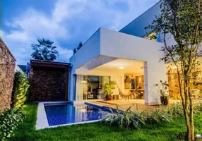 Foto 1 de Casa de Condomínio com 4 Quartos à venda, 456m² em Candelária, Natal
