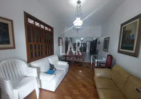 Foto 1 de Casa com 3 Quartos à venda, 270m² em Santo Antônio, Belo Horizonte