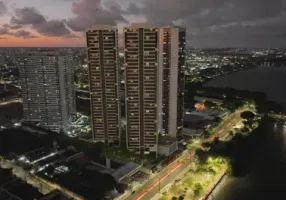 Foto 1 de Apartamento com 3 Quartos à venda, 121m² em Santo Amaro, Recife