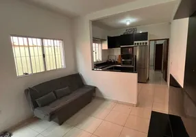 Foto 1 de Casa com 2 Quartos à venda, 100m² em Candelária, Natal