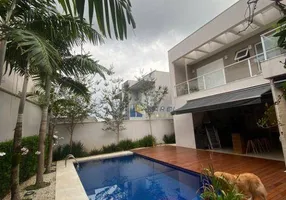 Foto 1 de Casa de Condomínio com 4 Quartos à venda, 363m² em Granja Viana, Cotia