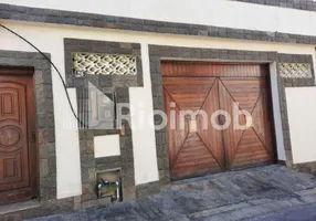 Foto 1 de Casa de Condomínio com 6 Quartos à venda, 232m² em Tauá, Rio de Janeiro