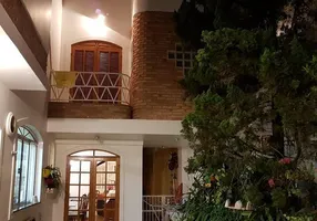 Foto 1 de Sobrado com 3 Quartos à venda, 254m² em Santa Cecília, São Paulo