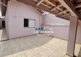 Foto 1 de Casa com 2 Quartos à venda, 107m² em Vila Rezende, Piracicaba