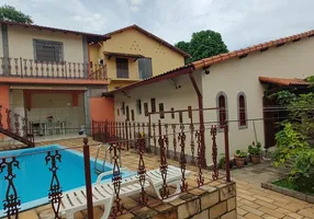 Foto 1 de Casa com 4 Quartos à venda, 421m² em São João Batista, Volta Redonda