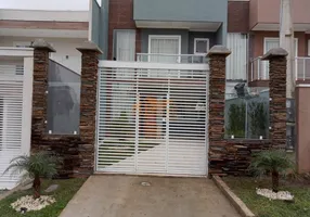 Foto 1 de Sobrado com 3 Quartos à venda, 108m² em Costeira, Araucária