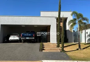 Foto 1 de Casa de Condomínio com 3 Quartos à venda, 246m² em Zona Rural, Bela Vista de Goiás