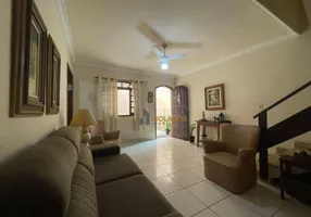 Foto 1 de Casa de Condomínio com 2 Quartos à venda, 79m² em Palmeiras, Cabo Frio