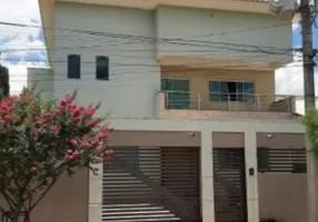 Foto 1 de Sobrado com 4 Quartos à venda, 426m² em Setor Leste Vila Nova, Goiânia