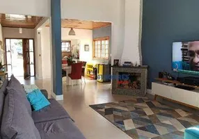 Foto 1 de Casa de Condomínio com 3 Quartos à venda, 250m² em Granja Viana, Cotia