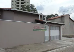 Foto 1 de Casa com 3 Quartos à venda, 174m² em Vila Regina Celia, Cruzeiro