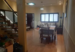 Foto 1 de Casa com 3 Quartos à venda, 239m² em Residencial Colinas, Mogi das Cruzes