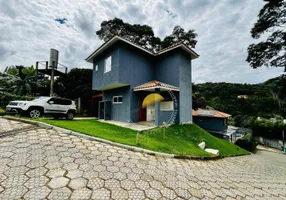 Foto 1 de Casa com 2 Quartos para venda ou aluguel, 162m² em Bonsucesso, Petrópolis