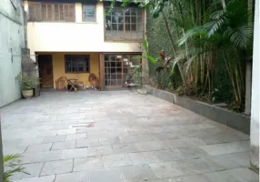 Foto 1 de Casa com 4 Quartos à venda, 200m² em Vila Tibagi, Guarulhos