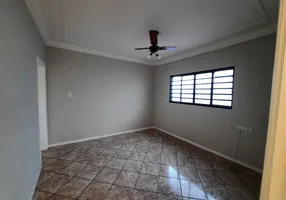 Foto 1 de Casa com 3 Quartos para alugar, 180m² em Vila Grego, Santa Bárbara D'Oeste