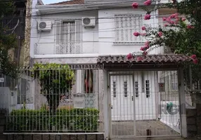 Foto 1 de Casa com 3 Quartos à venda, 171m² em São João, Porto Alegre