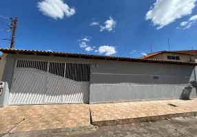 Foto 1 de Casa com 3 Quartos à venda, 200m² em Valparaiso I Etapa B, Valparaíso de Goiás