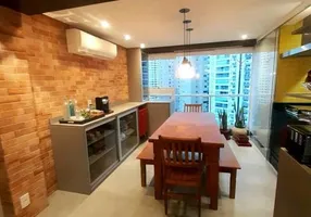 Foto 1 de Apartamento com 2 Quartos à venda, 77m² em Panamby, São Paulo