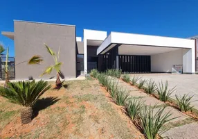 Foto 1 de Casa de Condomínio com 4 Quartos à venda, 325m² em Residencial Vitoria I, Lagoa Santa