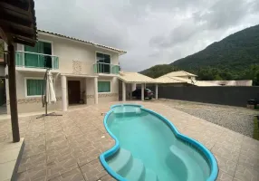 Foto 1 de Sobrado com 2 Quartos à venda, 200m² em Canto do Forte, Praia Grande