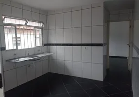 Foto 1 de Casa com 2 Quartos para alugar, 60m² em Parque Independência, São Paulo