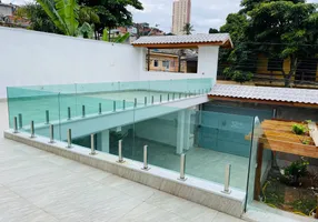 Foto 1 de Sobrado com 4 Quartos à venda, 250m² em Vila Creti, Carapicuíba