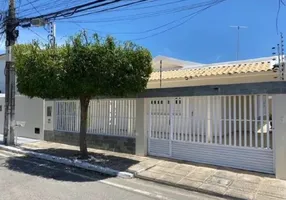 Foto 1 de Casa com 5 Quartos à venda, 250m² em Farolândia, Aracaju