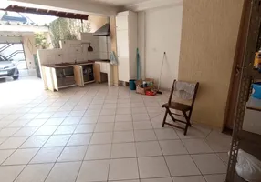 Foto 1 de Casa com 3 Quartos à venda, 410m² em Vila Guilhermina, São Paulo