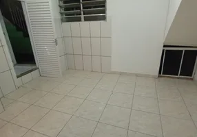 Foto 1 de Casa com 1 Quarto para alugar, 40m² em Vila Guilhermina, São Paulo