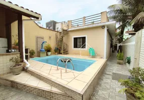 Foto 1 de Casa com 3 Quartos à venda, 350m² em Campo Grande, Santos