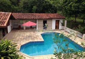 Foto 1 de Fazenda/Sítio com 4 Quartos à venda, 300m² em Bom Retiro, São José dos Campos