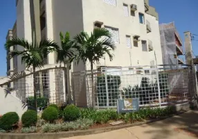 Foto 1 de Apartamento com 2 Quartos para alugar, 75m² em Jardim Botânico, Ribeirão Preto