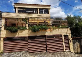 Foto 1 de Casa com 4 Quartos à venda, 218m² em Carlos Prates, Belo Horizonte