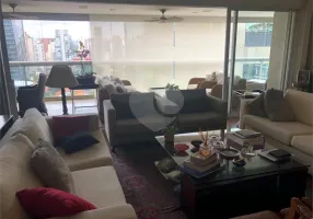 Foto 1 de Apartamento com 4 Quartos para alugar, 262m² em Itaim Bibi, São Paulo