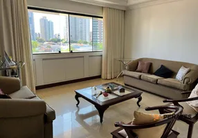 Foto 1 de Apartamento com 4 Quartos à venda, 260m² em Petrópolis, Natal