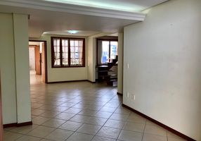 Foto 1 de Cobertura com 4 Quartos à venda, 220m² em Centro, Santa Maria