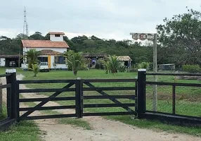 Foto 1 de Fazenda/Sítio com 4 Quartos à venda, 250m² em Retiro, São Pedro da Aldeia