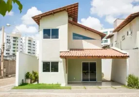 Foto 1 de Casa de Condomínio com 2 Quartos à venda, 166m² em Centro, São José