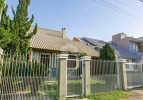 Foto 1 de Casa com 3 Quartos à venda, 155m² em Hípica, Porto Alegre