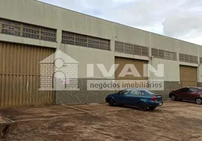 Foto 1 de Galpão/Depósito/Armazém para alugar, 279m² em Custódio Pereira, Uberlândia