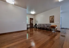 Foto 1 de Apartamento com 4 Quartos à venda, 248m² em Funcionários, Belo Horizonte