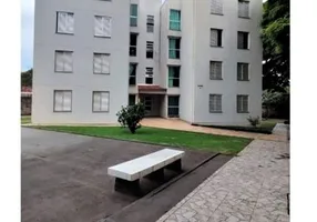 Foto 1 de Apartamento com 2 Quartos à venda, 50m² em Parque Residencial Patricia, Maringá