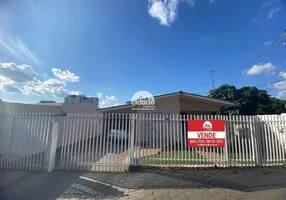 Foto 1 de Lote/Terreno à venda, 715m² em Centro, Cascavel